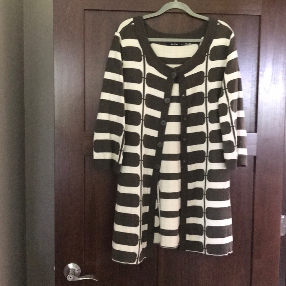3/4 sleeve sweater